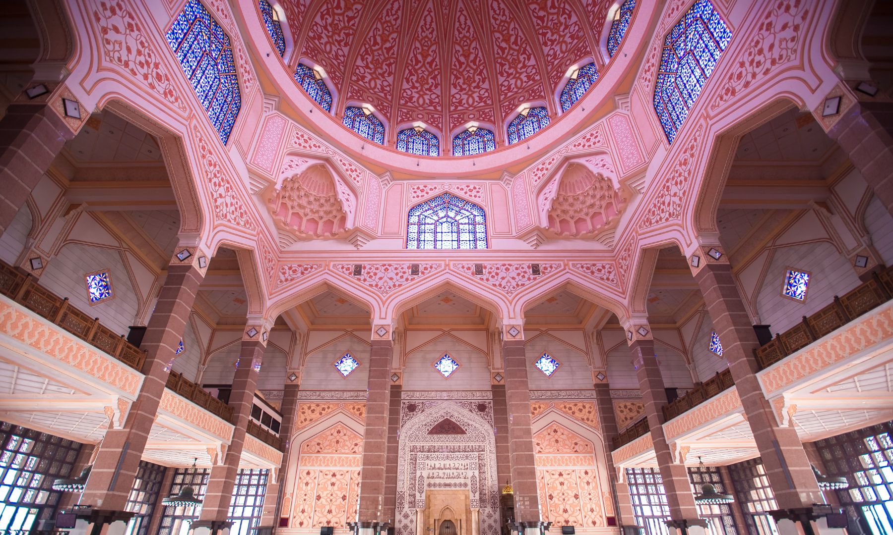 ピンクモスク（プトラモスク）到着・ご案内